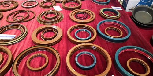 永城清理石油天然氣管道用清管球批發(fā)價(jià)格